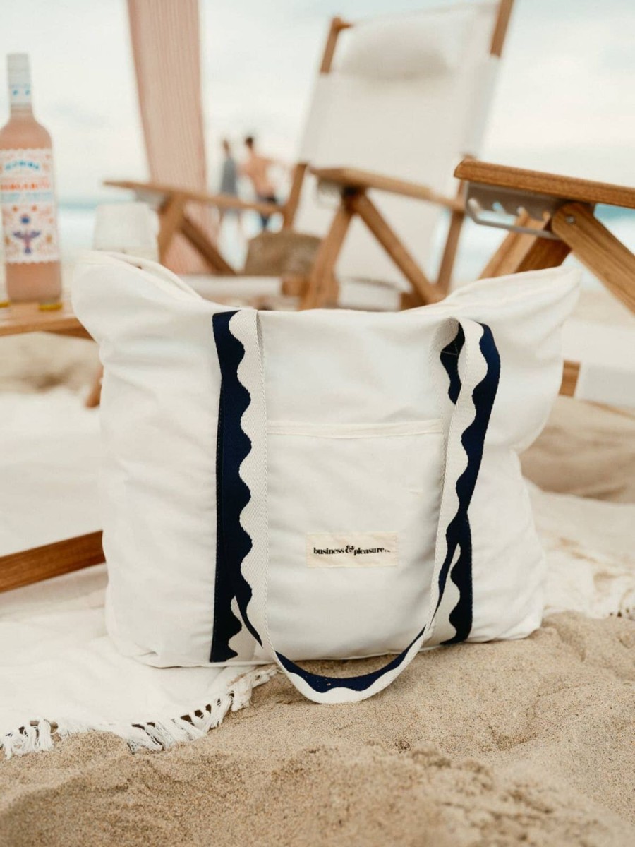 Business & Pleasure Co The Beach Bag - Rivie White Clearance